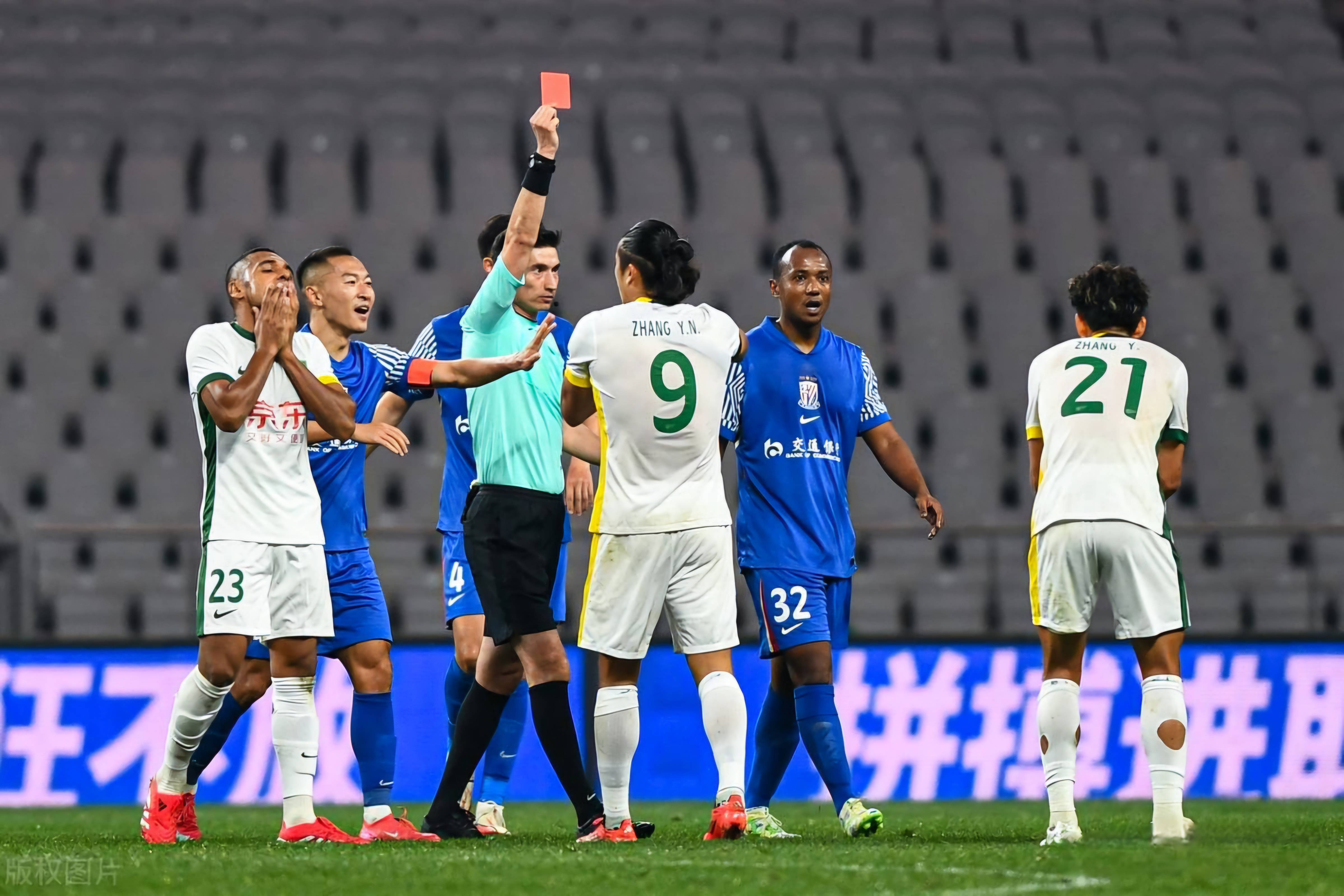 关键时刻西甲传出新动向，巴黎圣日耳曼刷新队史纪录，管理层表态：话题不断，赛季目标并未改变的简单介绍