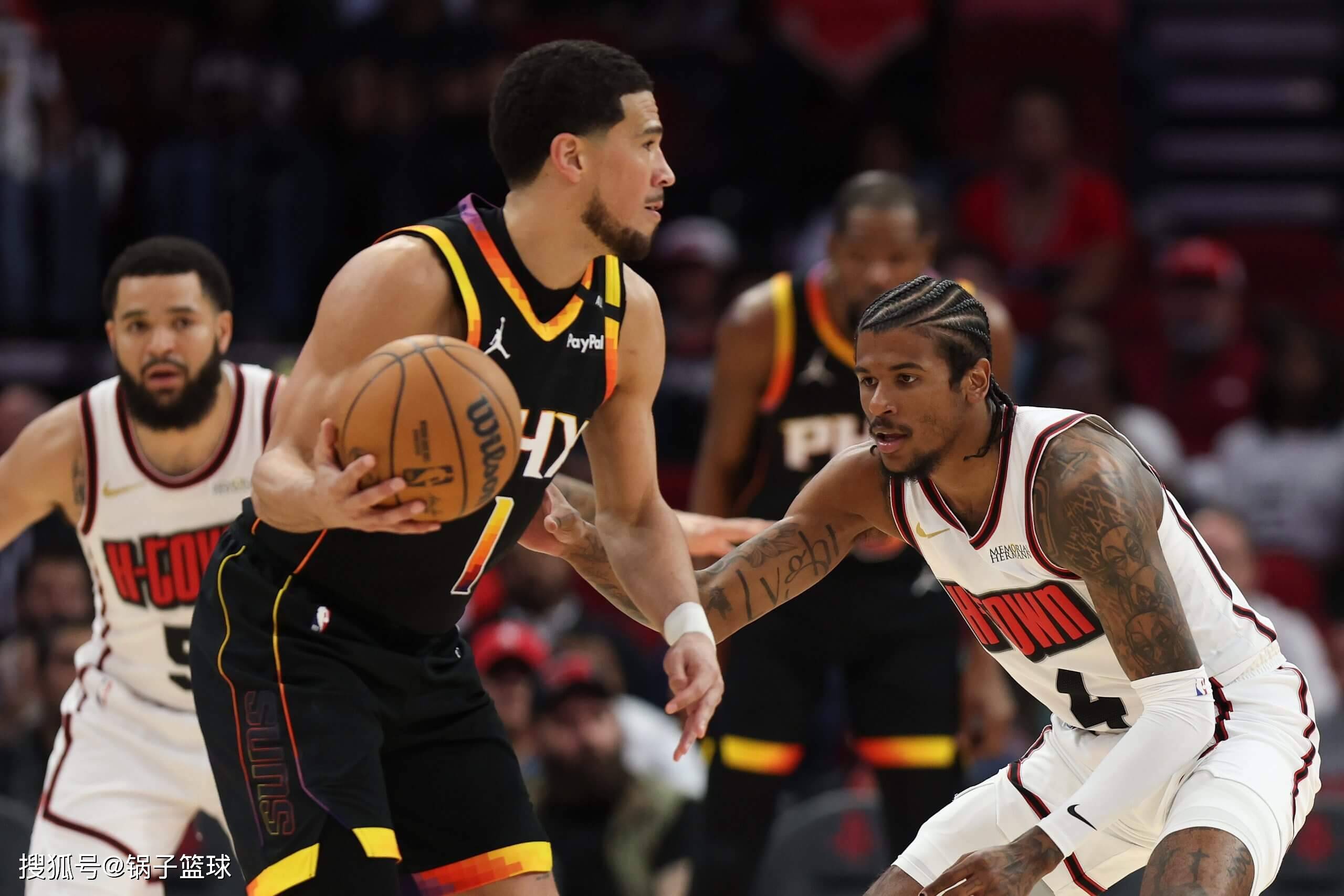 关于休斯敦火箭迎NBA总决赛关键赛；转会期止住颓势；气氛紧张；赛季目标并未改变的信息